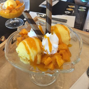 Mango Mango Dessert - Mango Sundae - Desserts Near Me - Plano, Texas