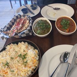 Hands down this was an amazing dinner! Loved every thing we ordered! Chicken tiki masala, lamb saag, garlic naan! I am in pure bliss. Hands down this was an amazing dinner! Loved every thing we ordered! Chicken tiki masala, lamb saag, garlic naan! I am in pure bliss.