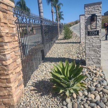 Green Dream landscape - Rock and plant install - Artificial Turf Near Me Green Dream landscape - Rock and plant install - Artificial Turf Near Me