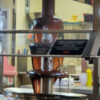 Golden Corral Buffet & Grill - No Chocolate In The Chocolate Fountain And The General Manager Is Here and Literally Doesn't Have A Clue - Buffets Near Me - Whitehall, Pennsylvania