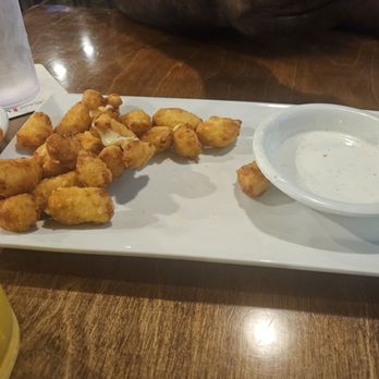 Fathead Bill's - Cheese curds - Beer Bar Near Me - Minneapolis, Minnesota