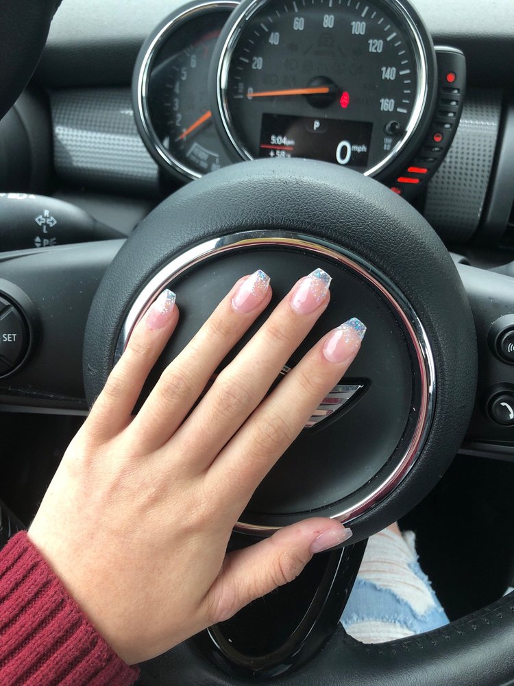 2Q NAILS IN ANACORTES 21 Photos & 34 Reviews 512 Commerical Ave