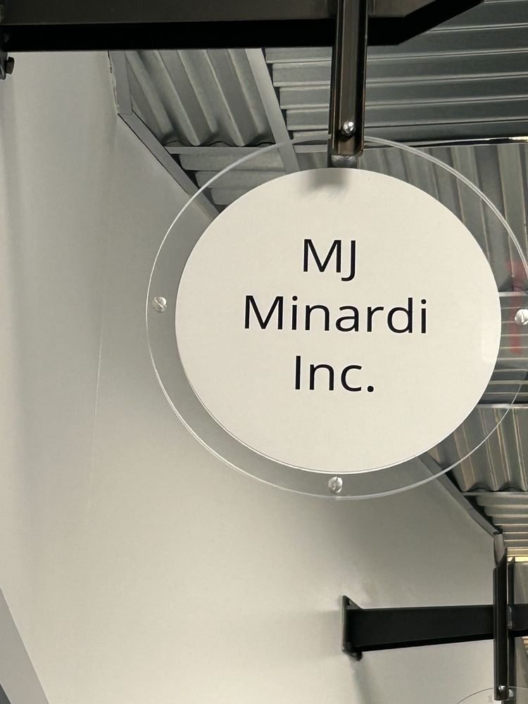 Sola Salon Studios Logo