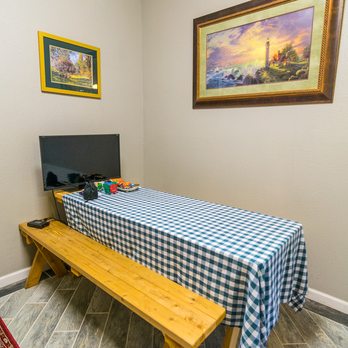 Mountain Meadows Inn - Dining area in the Garden Suite, in the Chalet... - Bed & Breakfast Near Me - Ashford, Washington