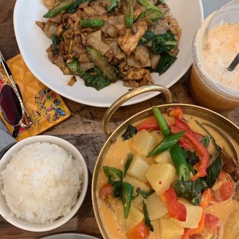 Sisters Thai - Thai Near Me - Alexandria, Virginia Sisters Thai - Thai Near Me - Alexandria, Virginia