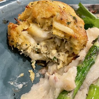Phillips Seafood - Crab Cake - Seafood Near Me - Baltimore, Maryland