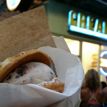 CREAM - Cookies n cream in between 2 white chocolate macadamia nut cookies - Ice Cream & Frozen Yogurt Near Me - San Jose, California CREAM - Cookies n cream in between 2 white chocolate macadamia nut cookies - Ice Cream & Frozen Yogurt Near Me - San Jose, California