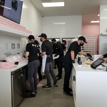Crumbl - Covington - Busy staff in spotless store - Bakeries Near Me - Covington, Washington Crumbl - Covington - Busy staff in spotless store - Bakeries Near Me - Covington, Washington
