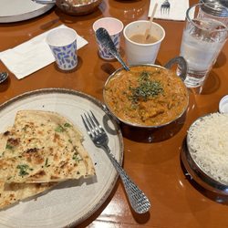 Butter Chicken - Vegetable Makhani, Garlin Naan