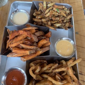 Burger Up - Fry Flight - New American Near Me - Nashville, Tennessee