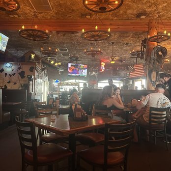 SAN TAN FLAT - Updated April 2025 - 524 Photos & 1271 Reviews - 6185 W