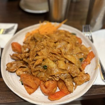 Time Thai Kitchen - PAD KEE MAO (Drunken Noodle) - Thai Near Me - Pleasanton, California Time Thai Kitchen - PAD KEE MAO (Drunken Noodle) - Thai Near Me - Pleasanton, California