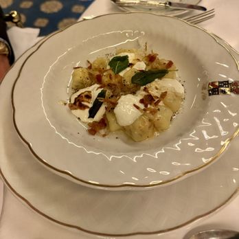 Villa d'Este - Potato and sage dumplings, gricia sauce, gubet goat cheese foam - Hotels Near Me - Cernobbio, Colorado