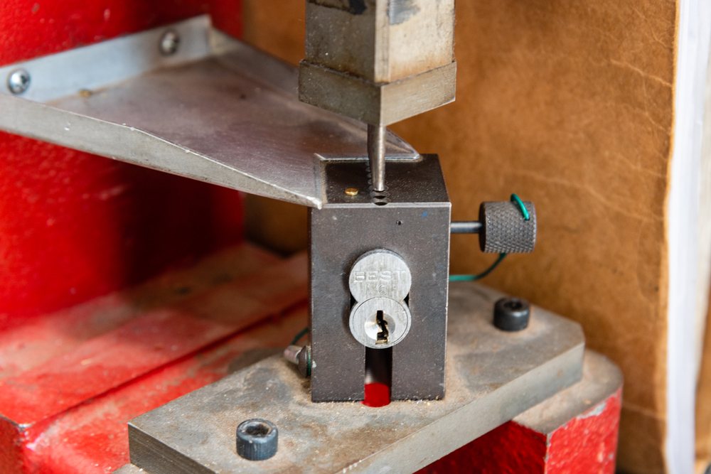 NEW MEXICO LOCKING SYSTEMS Updated September 2024 18 Photos 1945