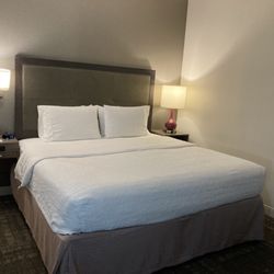 Hampton Inn & Suites La Porte - THE MOST COMFORTABLE MATTRESS!