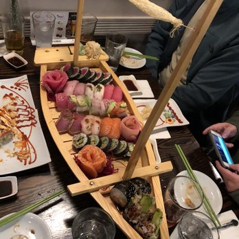 QQ Sushi & Kitchen - Sushi Bars Near Me - Spokane, Washington