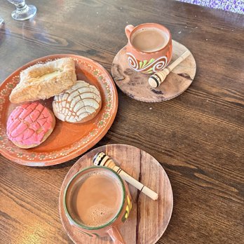 D' La Santa - Complimentary pastry and hot chocolate - Mexican Near Me - Seattle, Washington