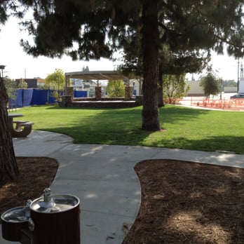 Heritage Plaza Park - Parks Near Me - Covina, California