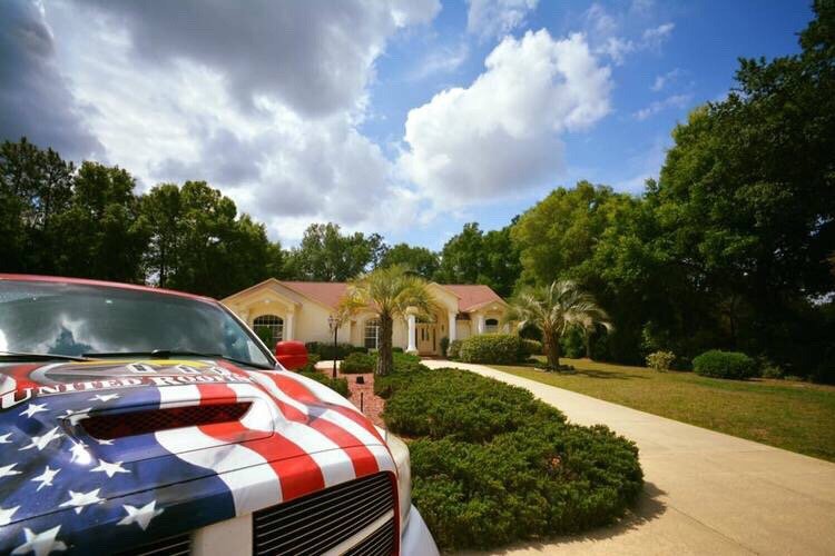 Slide of United Roofing