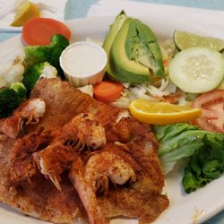 Ostioneria Coral - Blacken Tilapia , shrimp , vegetables and avocado