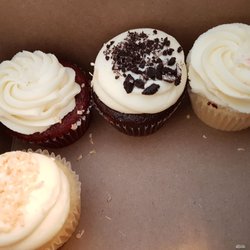 Coco Cake - Red velvet, cookies and cream, vanilla, toasted coconut  cupcakes