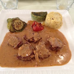 Restaurant Les Flambeaux - Noisette d'agneau, sauce à la moutarde à l'ancienne