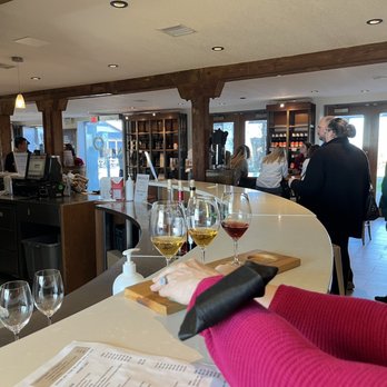 Inniskillin - Wineries Near Me - Niagara-on-the-Lake, Ontario Inniskillin - Wineries Near Me - Niagara-on-the-Lake, Ontario
