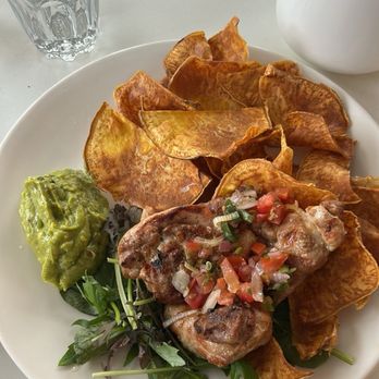 Vino Vino - Chicken and guacamole - Mediterranean Near Me - Auckland, AUK