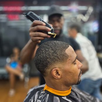 Venus Barbershop - Low fade - Barbers Near Me - Doraville, Georgia Venus Barbershop - Low fade - Barbers Near Me - Doraville, Georgia