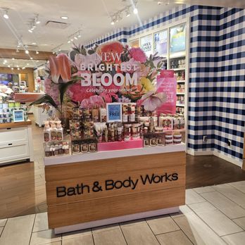 Bath & Body Works - Cosmetics & Beauty Supply Near Me - Las Vegas, Nevada Bath & Body Works - Cosmetics & Beauty Supply Near Me - Las Vegas, Nevada