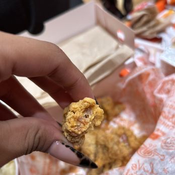 Popeyes Louisiana Kitchen - Fast Food Near Me - Oceanside, California