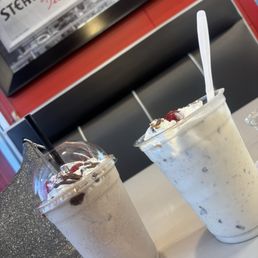 Nutella & Reese's shake Nutella & Reese's shake