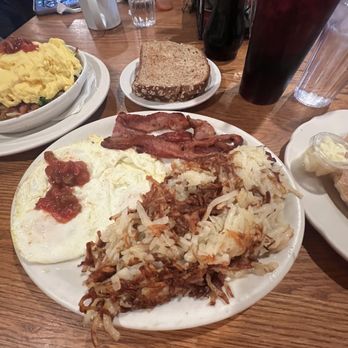 PJ Piper Pancake House - Big sky breakfast - Diners Near Me - Cedarburg, Wisconsin PJ Piper Pancake House - Big sky breakfast - Diners Near Me - Cedarburg, Wisconsin