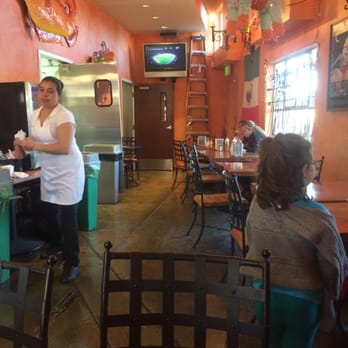La Calaca Loca - Dining area - Mexican Near Me - Oakland, California