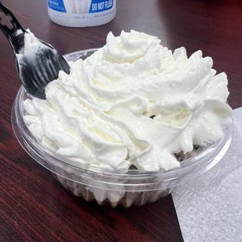 Smiley's Ice Cream - Cookies & Cream scoop w/ whipped cream - Food Trucks Near Me - Bridgewater, Virginia