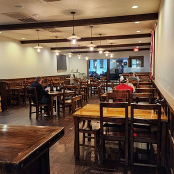Community BBQ and Grill - Inside. Tons of room - Barbeque Near Me - Rockwall, Texas