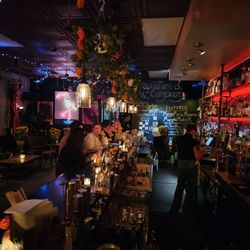 William & Company - Bar