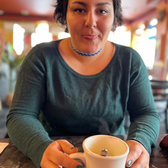 La Cabaña - La cara después de terminar yo mi Atole De Elote - Honduran Near Me - Seattle, Washington
