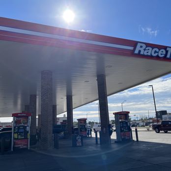 RaceTrac - Air machine at this location WORKS as of 10/30/23 - Gas Stations Near Me - Dallas, Texas RaceTrac - Air machine at this location WORKS as of 10/30/23 - Gas Stations Near Me - Dallas, Texas