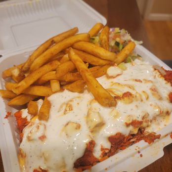 Halal Munchies - Chicken over rice/salad platter. - Halal Near Me - Astoria, New York