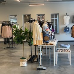 Poppy Avenue Boutique - Clothing