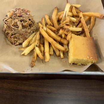 Mission BBQ - Pulled pork - Barbeque Near Me - Orlando, Florida