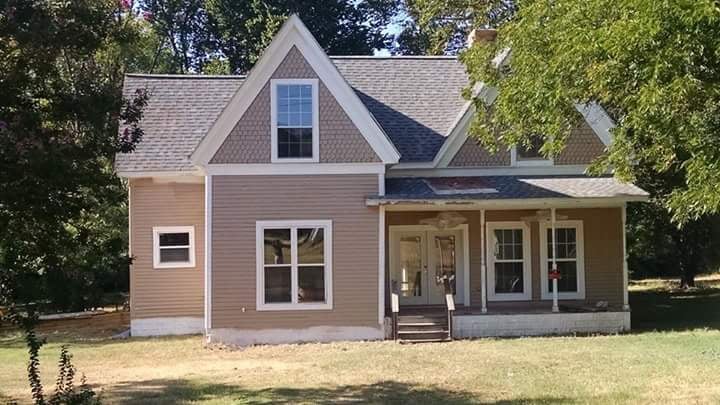 Slide of Sanchez Roofing