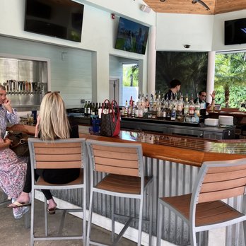 Frigate's Waterfront Bar and Grill - Large bar area. You can go down to the bar area without waiting to be seated at a table. - Seafood Near Me - Melbourne, Florida