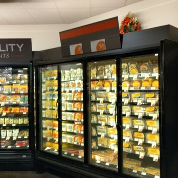 Lunds & Byerlys - a display of food - Grocery Near Me - Roseville, Minnesota Lunds & Byerlys - a display of food - Grocery Near Me - Roseville, Minnesota