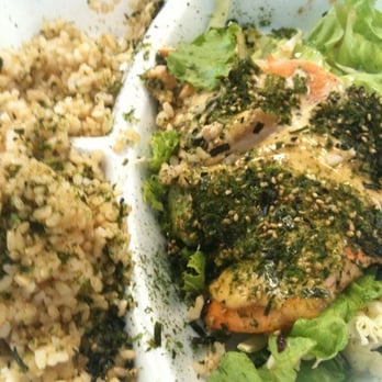 Fresh Catch - Biggest brown rice ever... And a large portion of salmon - Hawaiian Near Me - Honolulu, Hawaii Fresh Catch - Biggest brown rice ever... And a large portion of salmon - Hawaiian Near Me - Honolulu, Hawaii