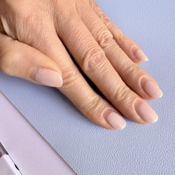 Senses Nail Spa - Gel manicure after 3 weeks!