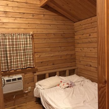 Lake Raystown Resort - Cabin room - Hotels Near Me - Entriken, Pennsylvania