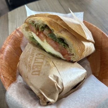 De Clieu - Fairfax - DeClieu Caprese Sandwich - Coffee & Tea Near Me - Fairfax, Virginia