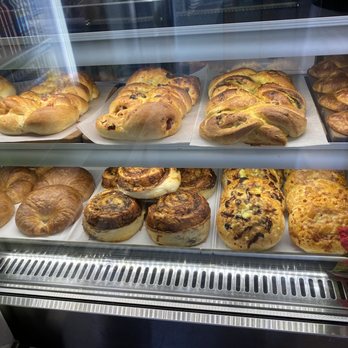 Noosaville Bakery & Cafe - Pasties - Bakeries Near Me - Noosaville, QLD